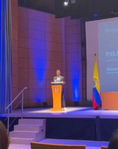 MONUA 2025 — delegación de Acción Juvenil Internacional en Bogotá, Colombia